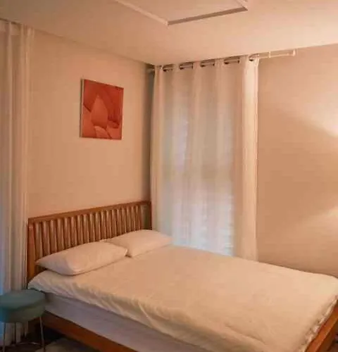 Ban Apartament