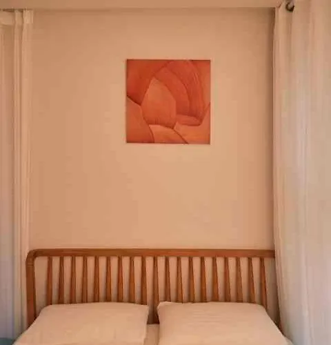 Ban Apartament *