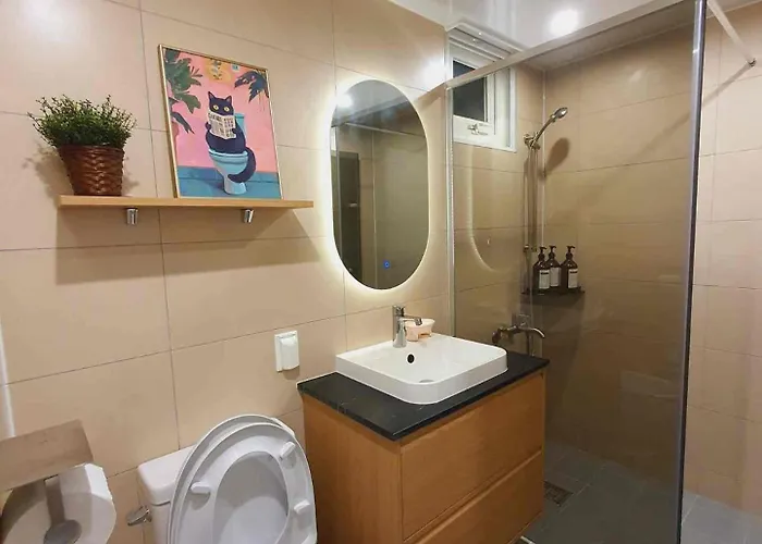 Ban Apartament *