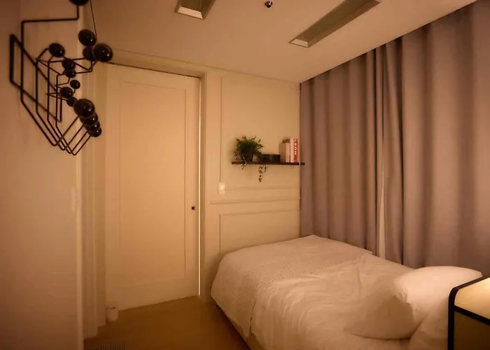 Ban Apartament Seul
